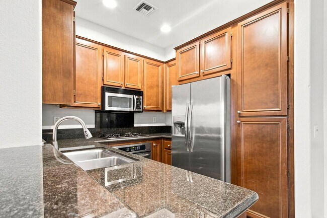 2175 Condor Dr Chula Vista, CA 91915 photo 4