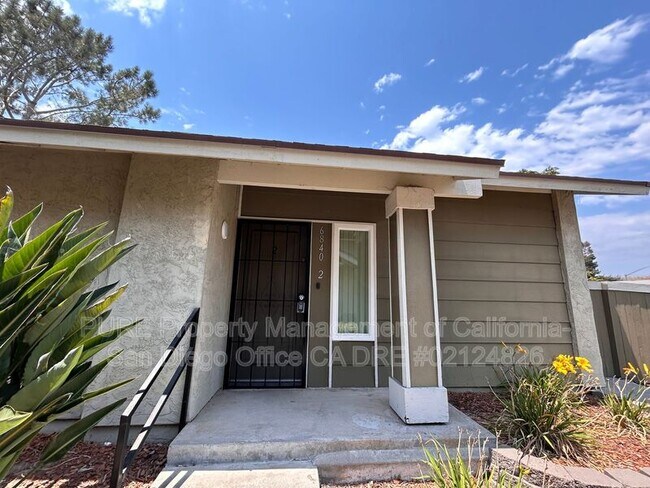 6840 Panamint Row San Diego, CA 92139 photo 2