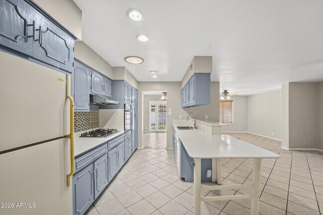 1137 E Bishop Dr Tempe, AZ 85282 photo 5