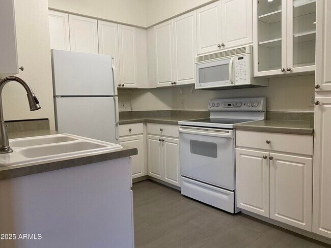 1701 E Colter St Phoenix, AZ 85016