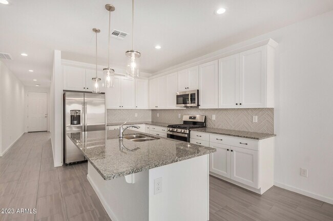2503 S 180th Dr Goodyear, AZ 85338 photo 5