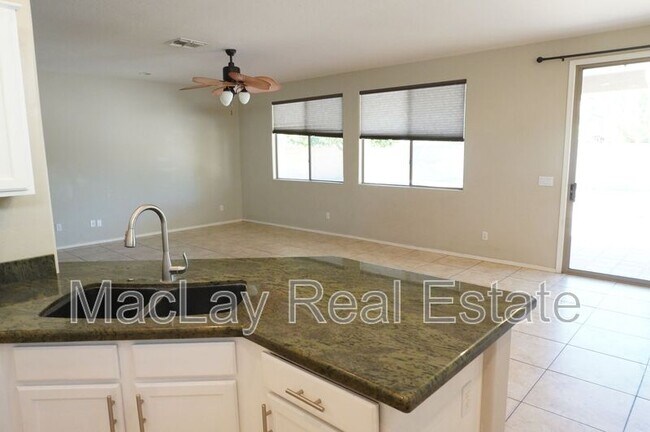 203 W Cedar Dr Chandler, AZ 85248 photo 3