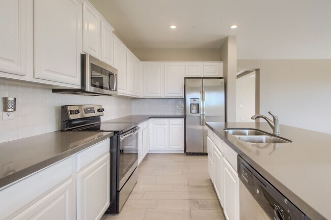 29302 N 126th Ln Peoria, AZ 85383 photo 4