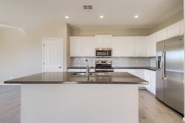 29302 N 126th Ln Peoria, AZ 85383 photo 3