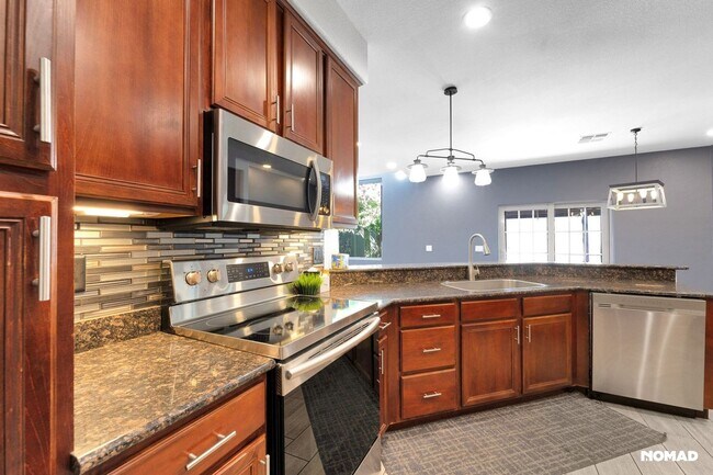 1812 West Vermont Ave Phoenix, AZ 85015 photo 3