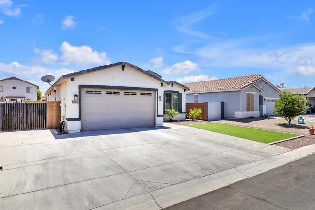 1691 W Desert Spring Way San Tan Valley, AZ 85144 photo 2