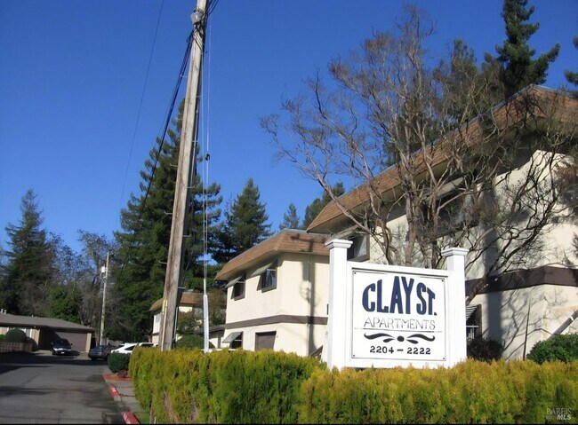 2220 Clay St photo 2