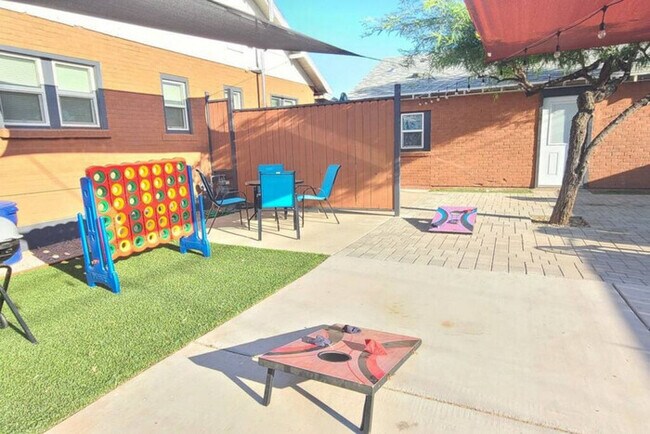 322 N 13th Pl Phoenix, AZ 85006 photo 4