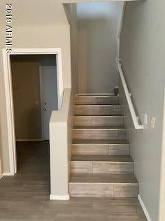 15375 W Post Cir Surprise, AZ 85374 photo 4