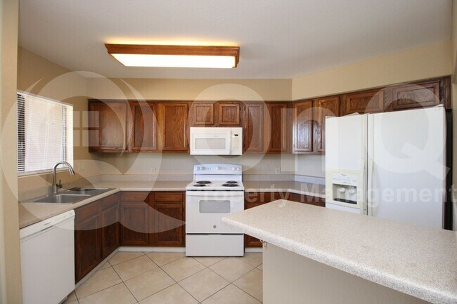 13035 N 34th St Phoenix, AZ 85032 photo 4