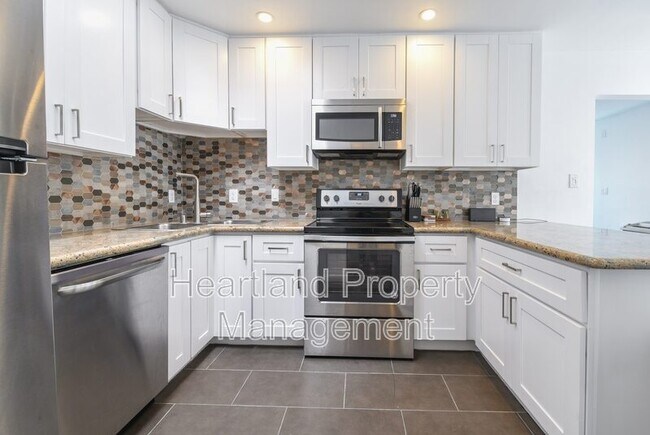 4610 30th St photo 5