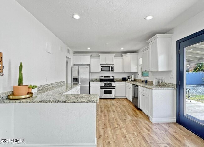 1415 W 7th St Tempe, AZ 85281 photo 4