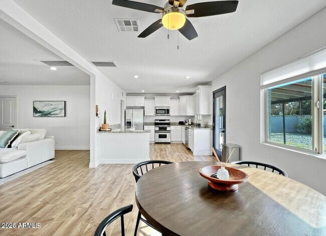 1415 W 7th St Tempe, AZ 85281 photo 3