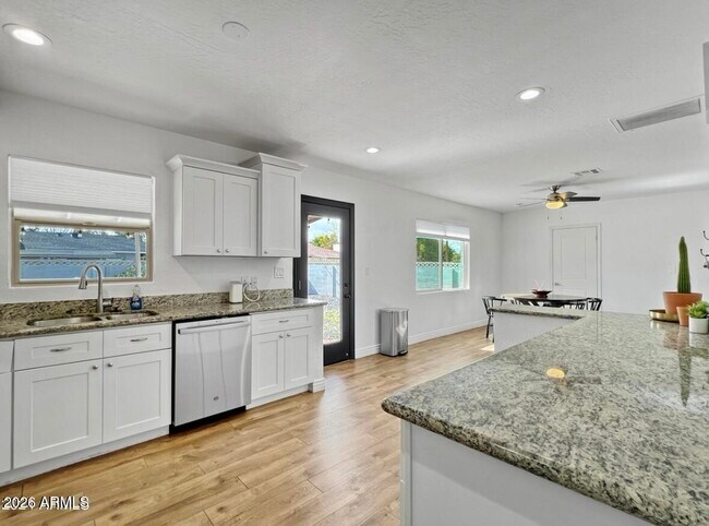 1415 W 7th St Tempe, AZ 85281 photo 5