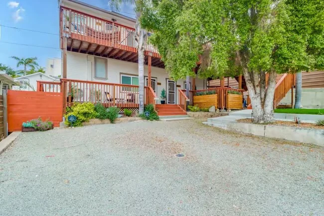 2658 E St San Diego, CA 92102 photo 3