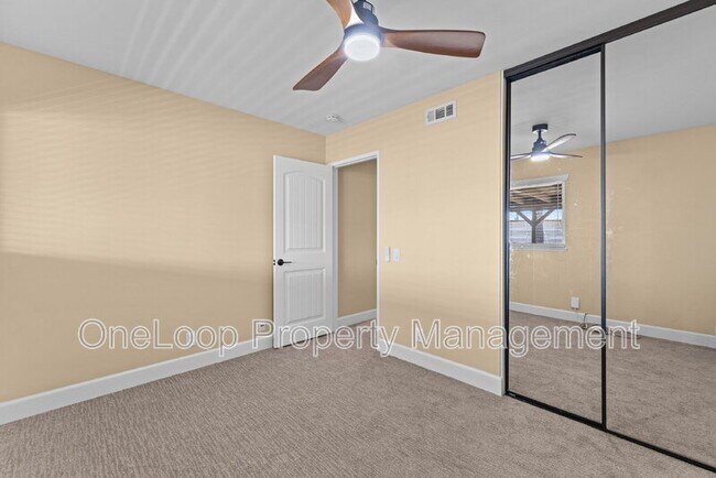 10120 Paseo Palmas Dr Lakeside, CA 92040 photo 2