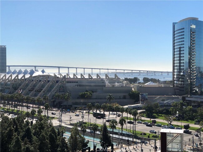 550 Front St San Diego, CA 92101
