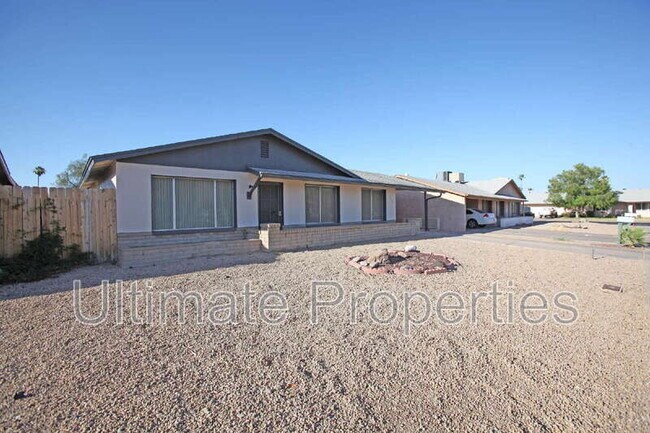 3832 W Acapulco Ln Phoenix, AZ 85053 photo 3