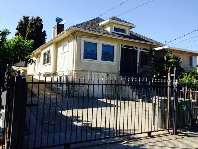 2027 High Street, Oakland, CA 94601 photo 2