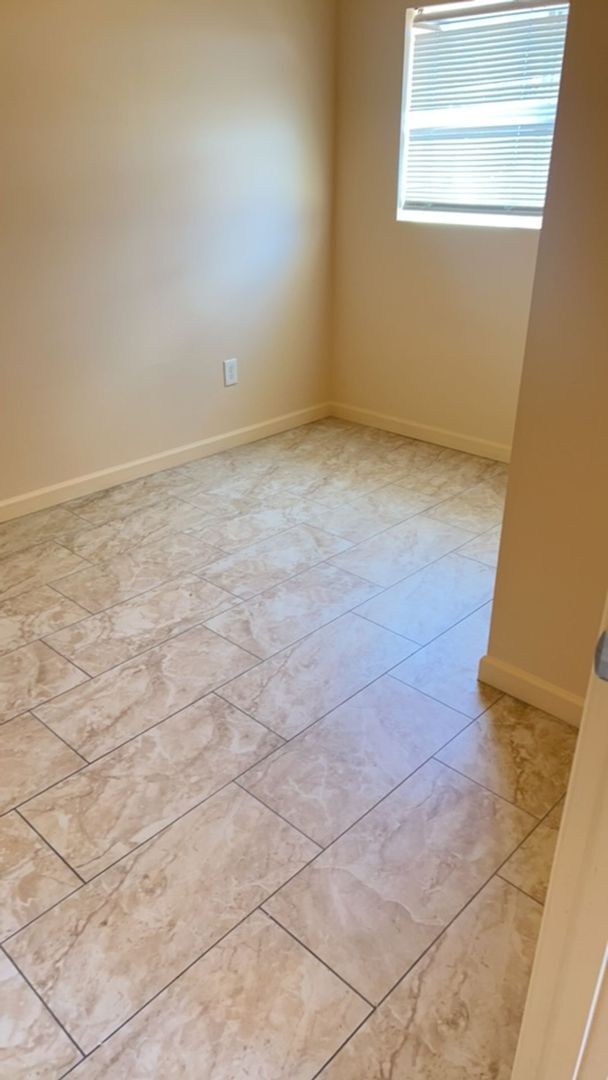 6714 N 54th Ave Glendale, AZ 85301 photo 3