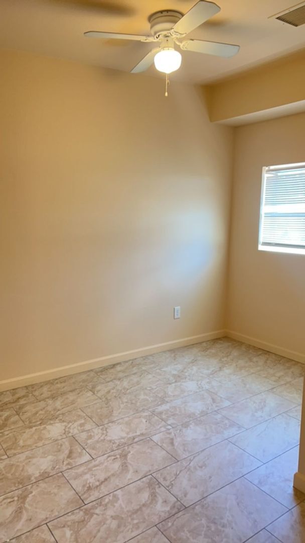 6714 N 54th Ave Glendale, AZ 85301 photo 5