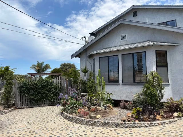 1252 Basswood Ave Carlsbad, CA 92008