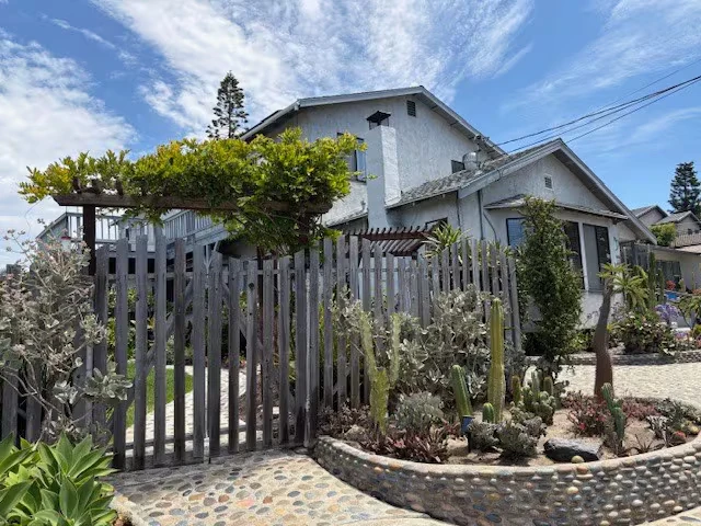 1252 Basswood Ave Carlsbad, CA 92008 photo 2