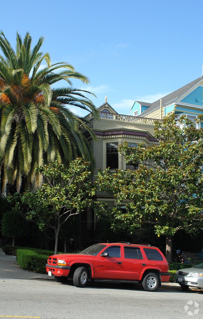 127-129 Baker Street photo 2