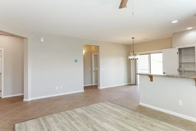 1868 W Wrangler Way San Tan Valley, AZ 85142 photo 4