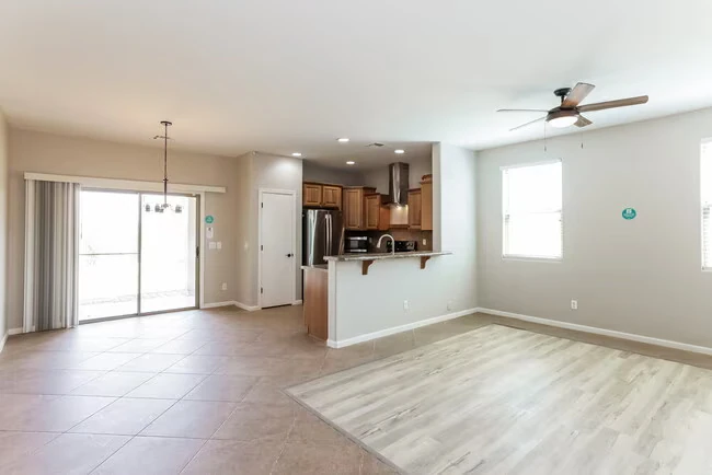 1868 W Wrangler Way San Tan Valley, AZ 85142 photo 3