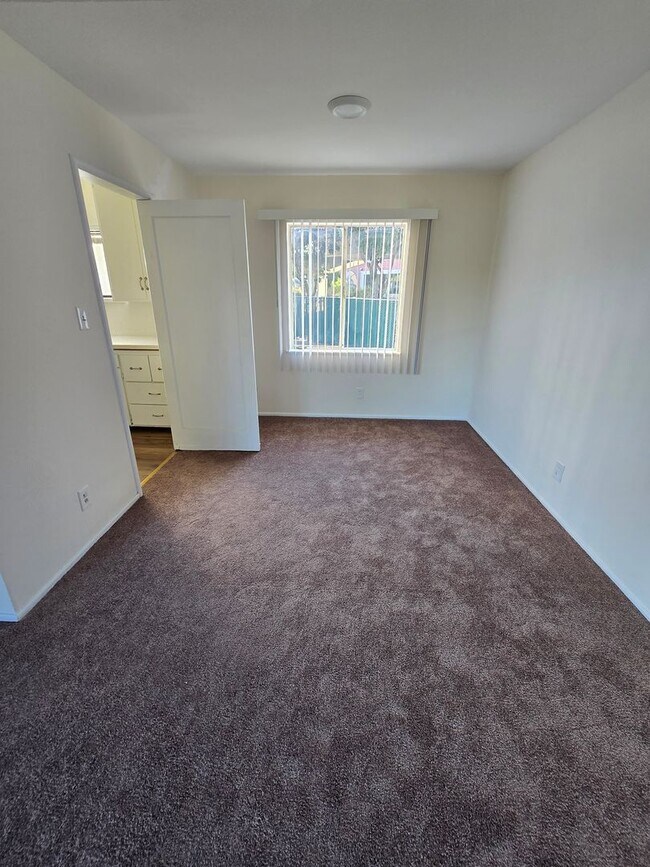 1311 Curtis St Berkeley, CA 94702 photo 4