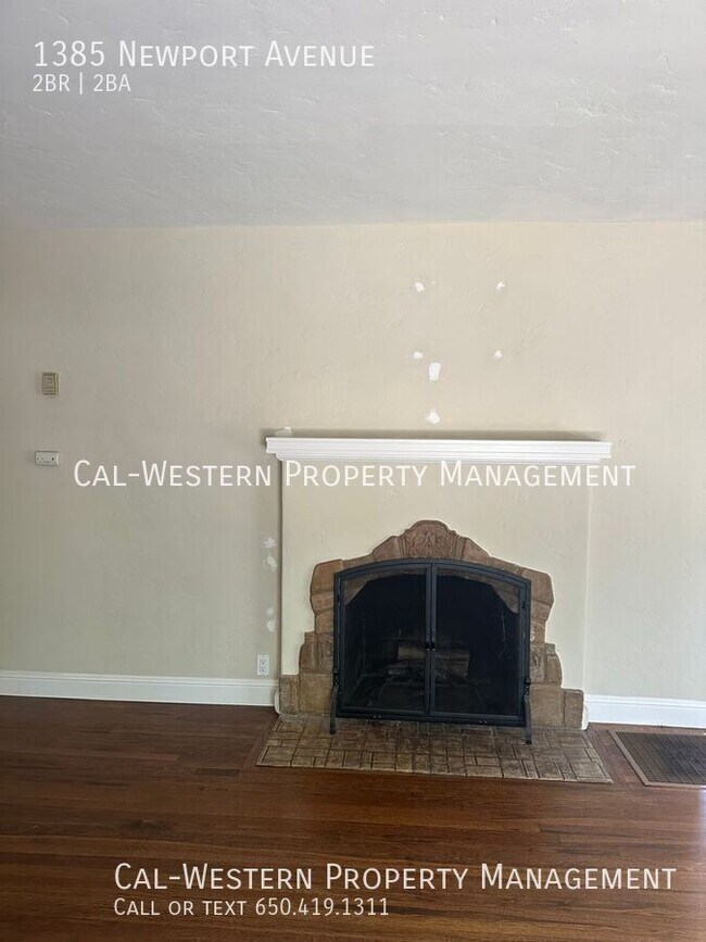 1385 Newport Ave unit 1385 photo 5
