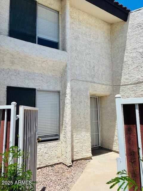 1632 S River Dr photo 4