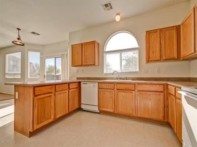 2656 S 89th Dr photo 2