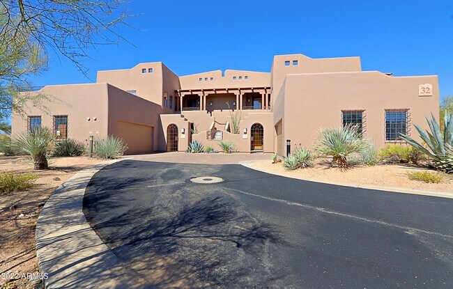 36601 Mule Train Rd Carefree, AZ 85377 photo 2