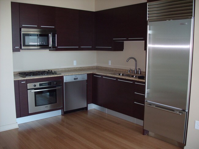 425 1st San Francisco, CA 94105 photo 5