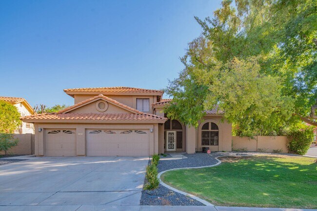 305 E Vera Ln Tempe, AZ 85284 photo 3