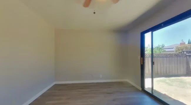 607 Peach Ct Fairfield, CA 94534 photo 3