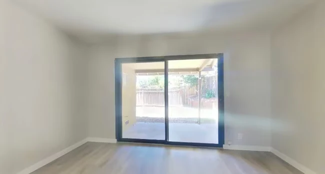 607 Peach Ct Fairfield, CA 94534 photo 4