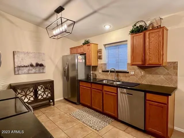 21624 N 46th Pl Phoenix, AZ 85050 photo 4