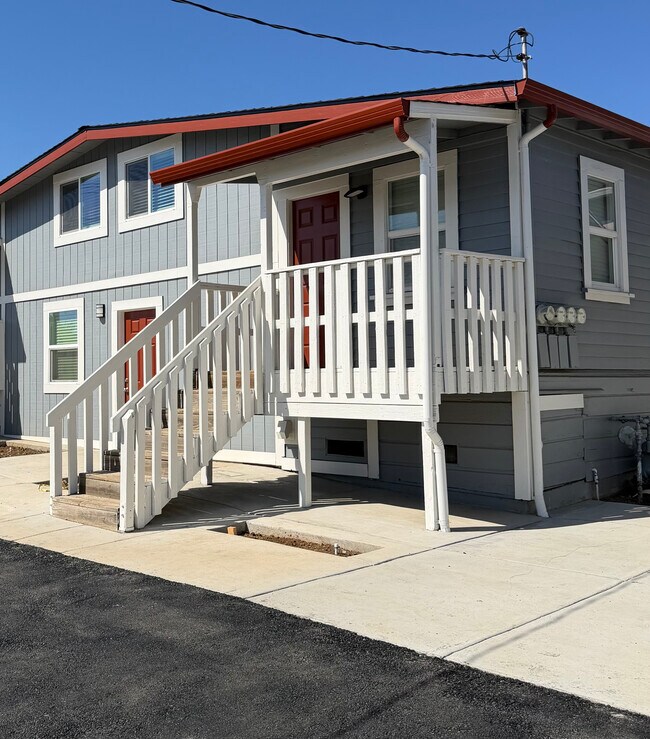 10 Idora Ave Vallejo, CA 94590