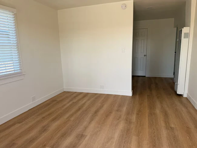 10 Idora Ave Vallejo, CA 94590 photo 3