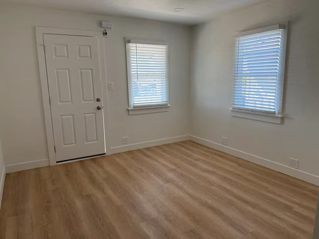 10 Idora Ave Vallejo, CA 94590 photo 4