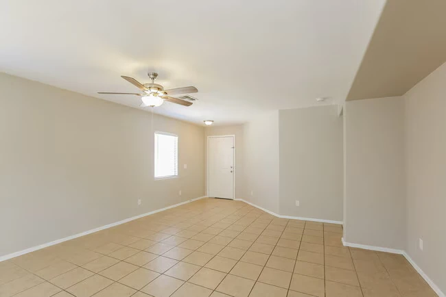 1629 W Burgess Ln Phoenix, AZ 85041 photo 5