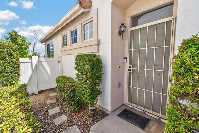8291 Gold Coast Dr San Diego, CA 92126