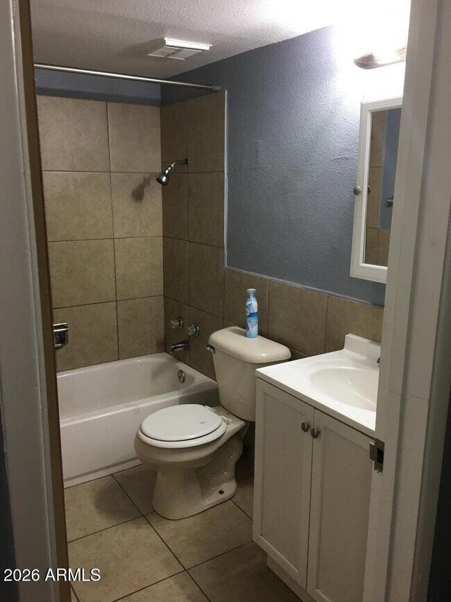 357 E Thomas Rd Phoenix, AZ 85012 photo 4