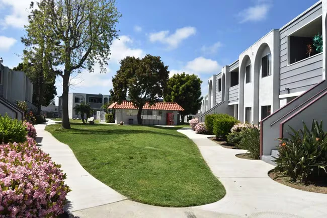 Oakleaf Apartments photo 4