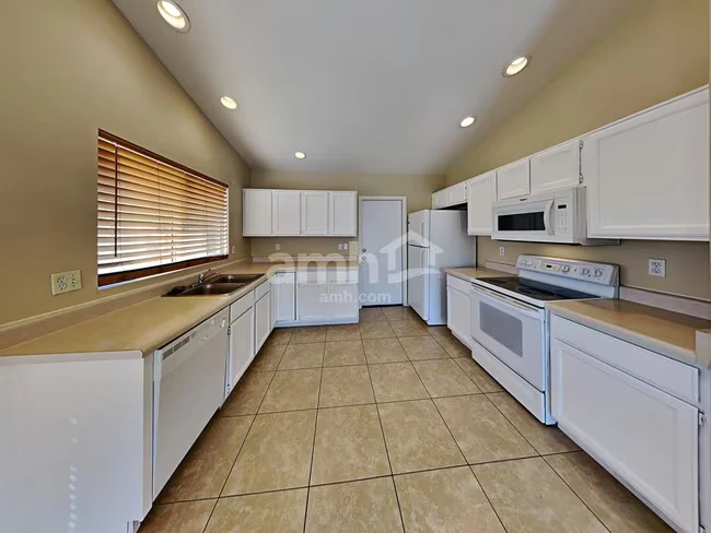6333 E Presidio St Mesa, AZ 85215 photo 4