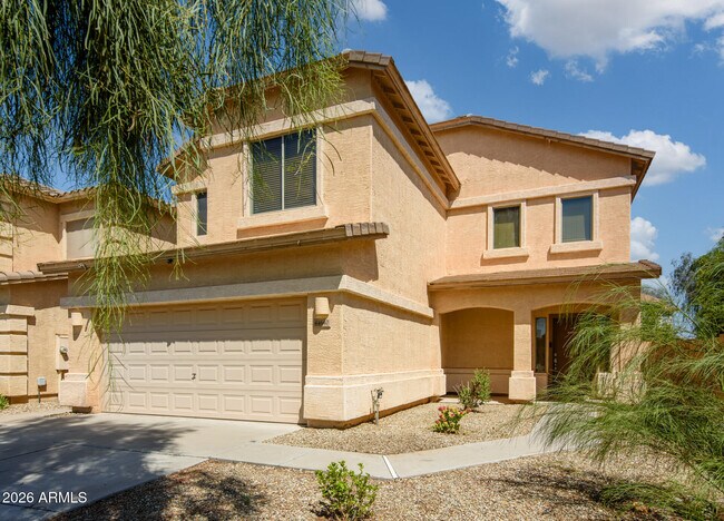 44640 W Yucca Ln photo 2