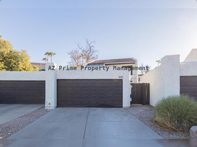 1515 S River Dr Tempe, AZ 85281 photo 2
